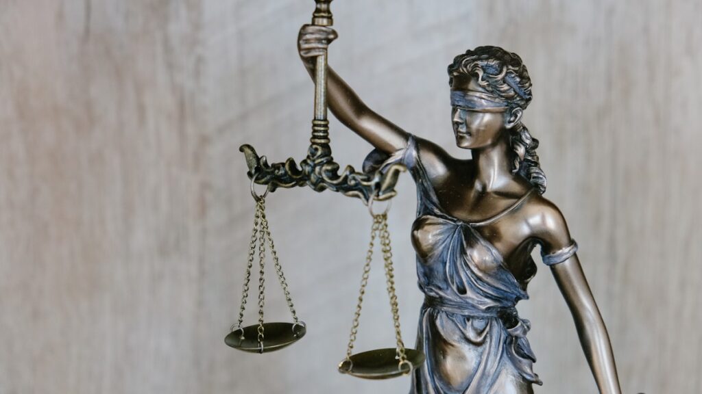 Carta de Cobro Extrajudicial: Guía Legal y Modelo 2026